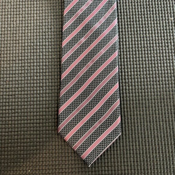 Ermenegildo Zegna 100% Silk Tie – Made in Italy - Picture 1 of 5